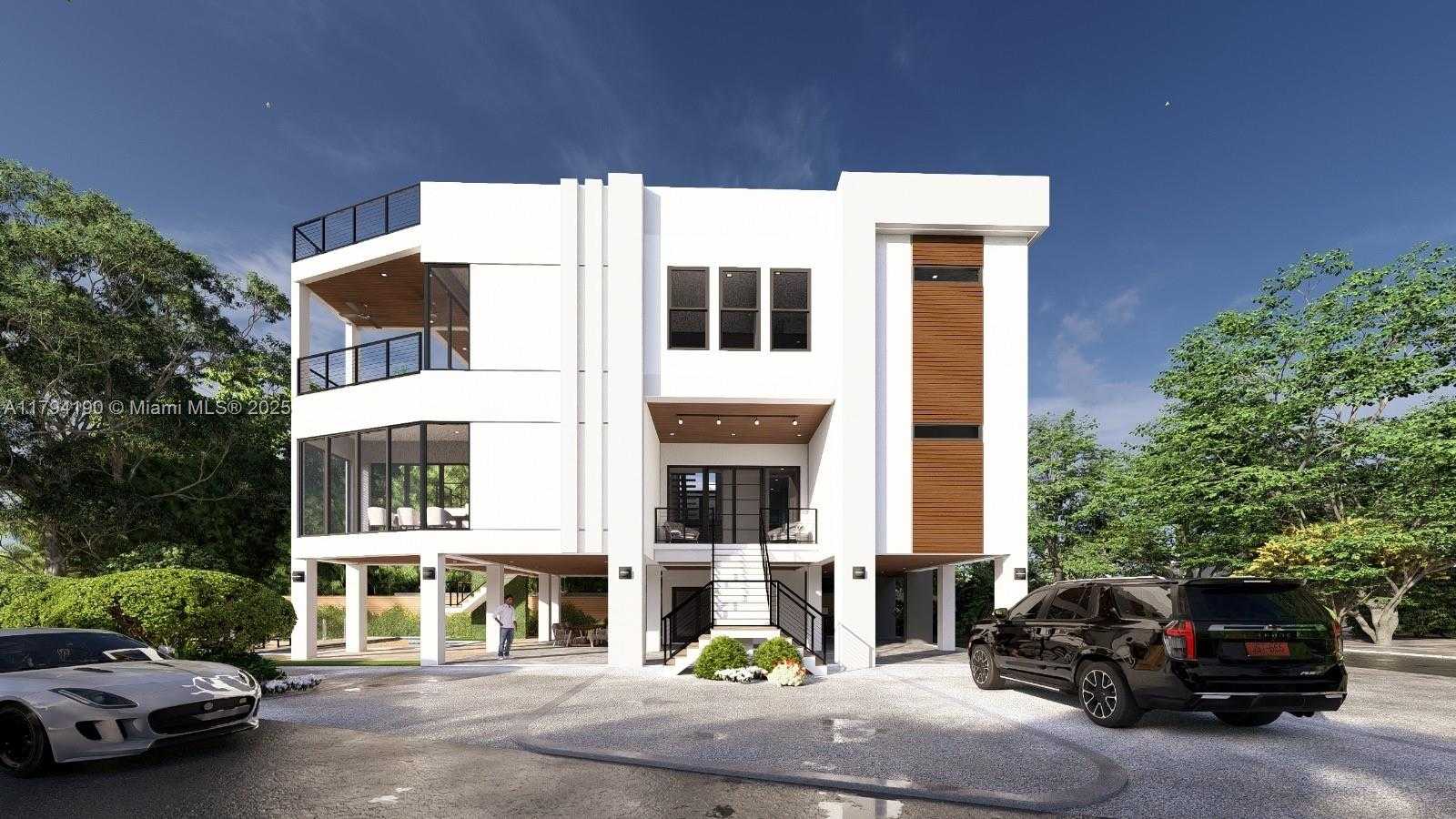 Small Image of 59733 PARADISE PL, Marathon Number 2
