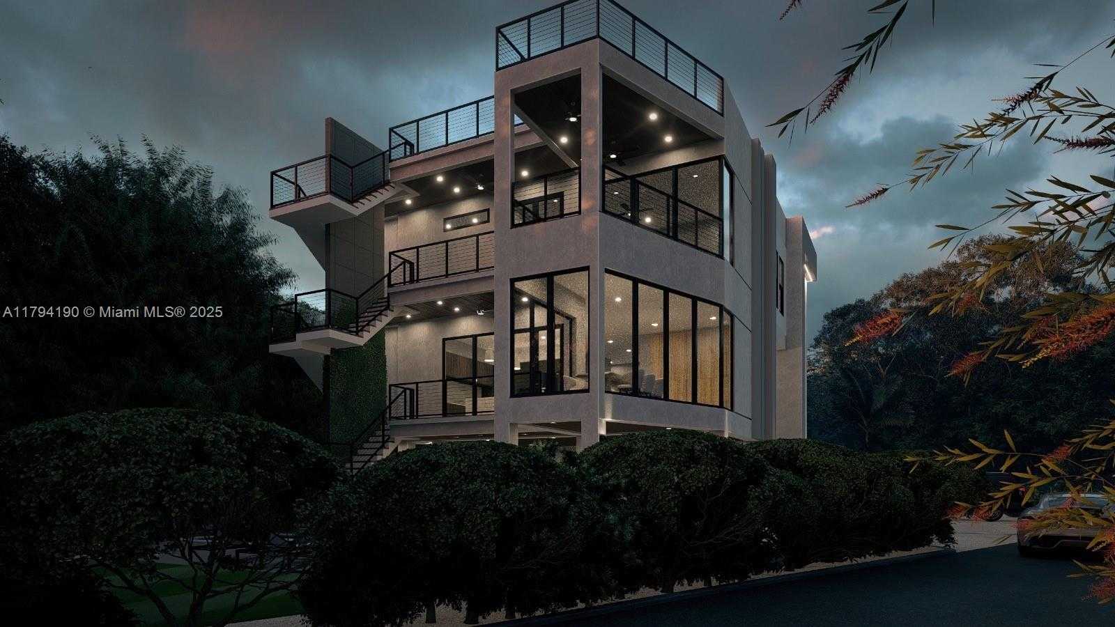 Small Image of 59733 PARADISE PL, Marathon Number 5