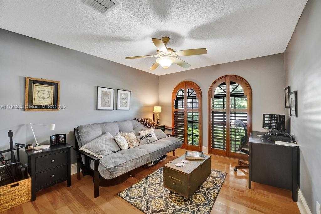 Small Image of 9682 RIDGECREST CT, Davie Number 19