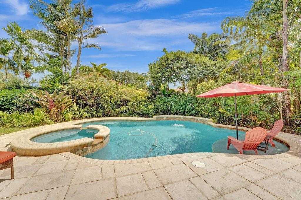 Small Image of 9682 RIDGECREST CT, Davie Number 3