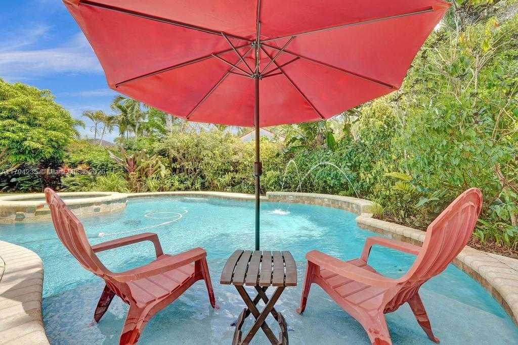 Small Image of 9682 RIDGECREST CT, Davie Number 77
