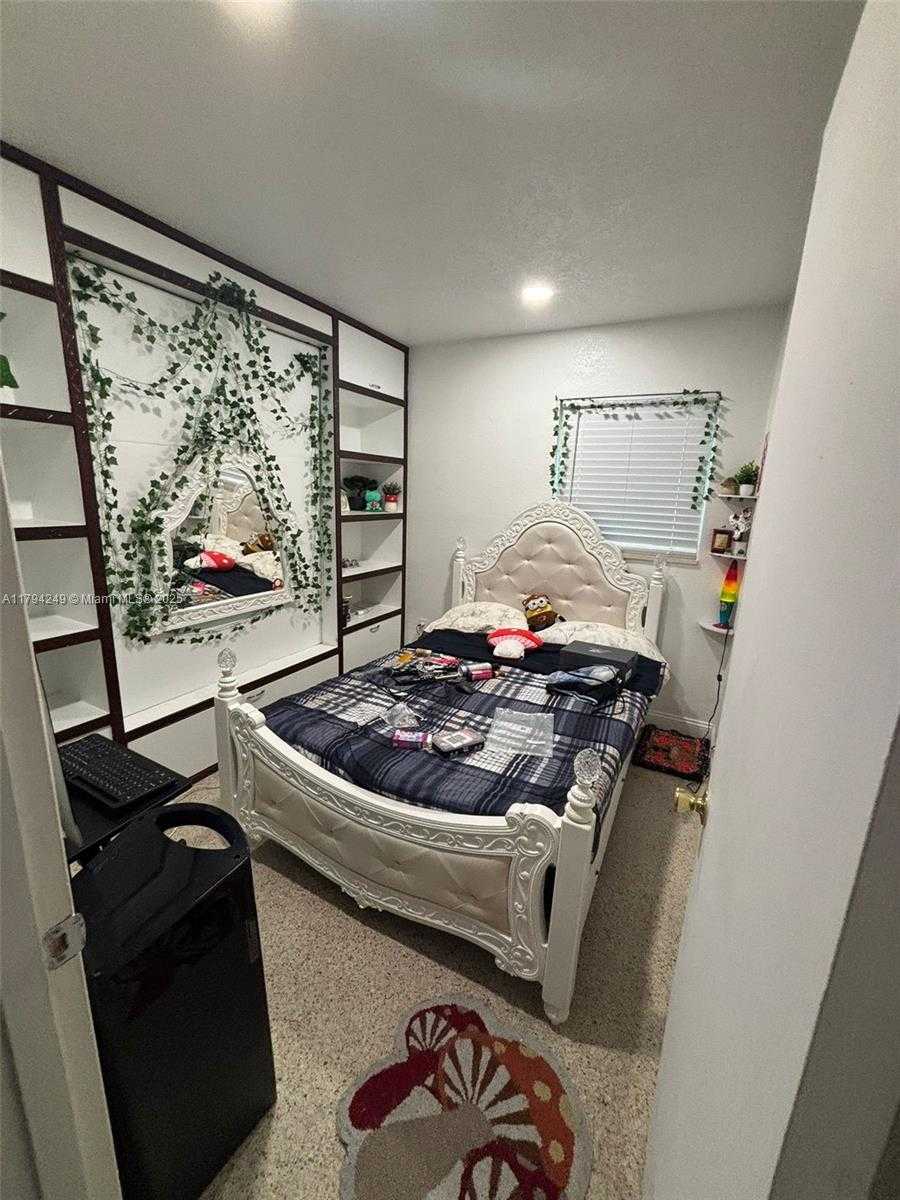 Small Image of 4430 NORTH WEST 175TH ST, Miami Gardens Number 11
