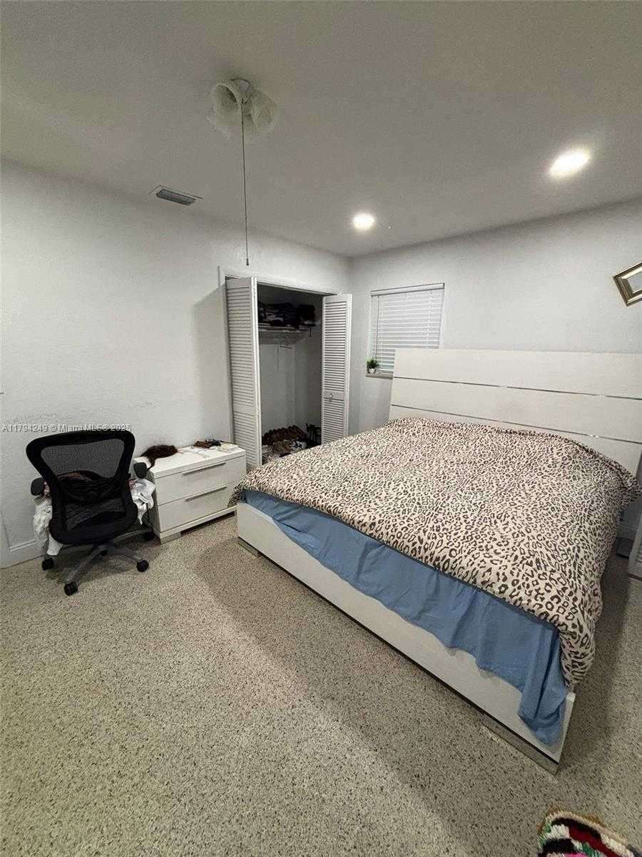 Small Image of 4430 NORTH WEST 175TH ST, Miami Gardens Number 13
