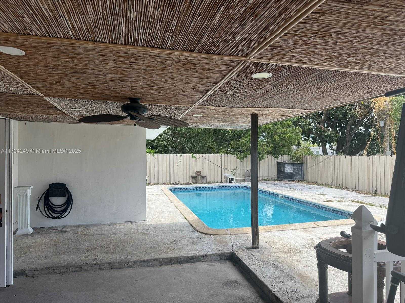Small Image of 4430 NORTH WEST 175TH ST, Miami Gardens Number 2