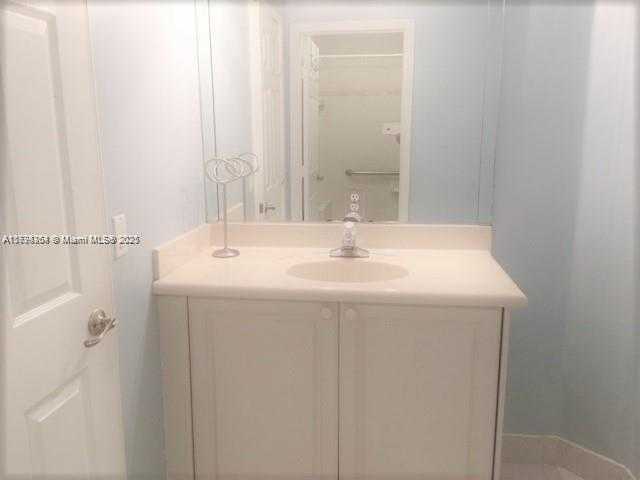 Small Image of 4854 NORTH WEST 110TH PL, Doral Number 9