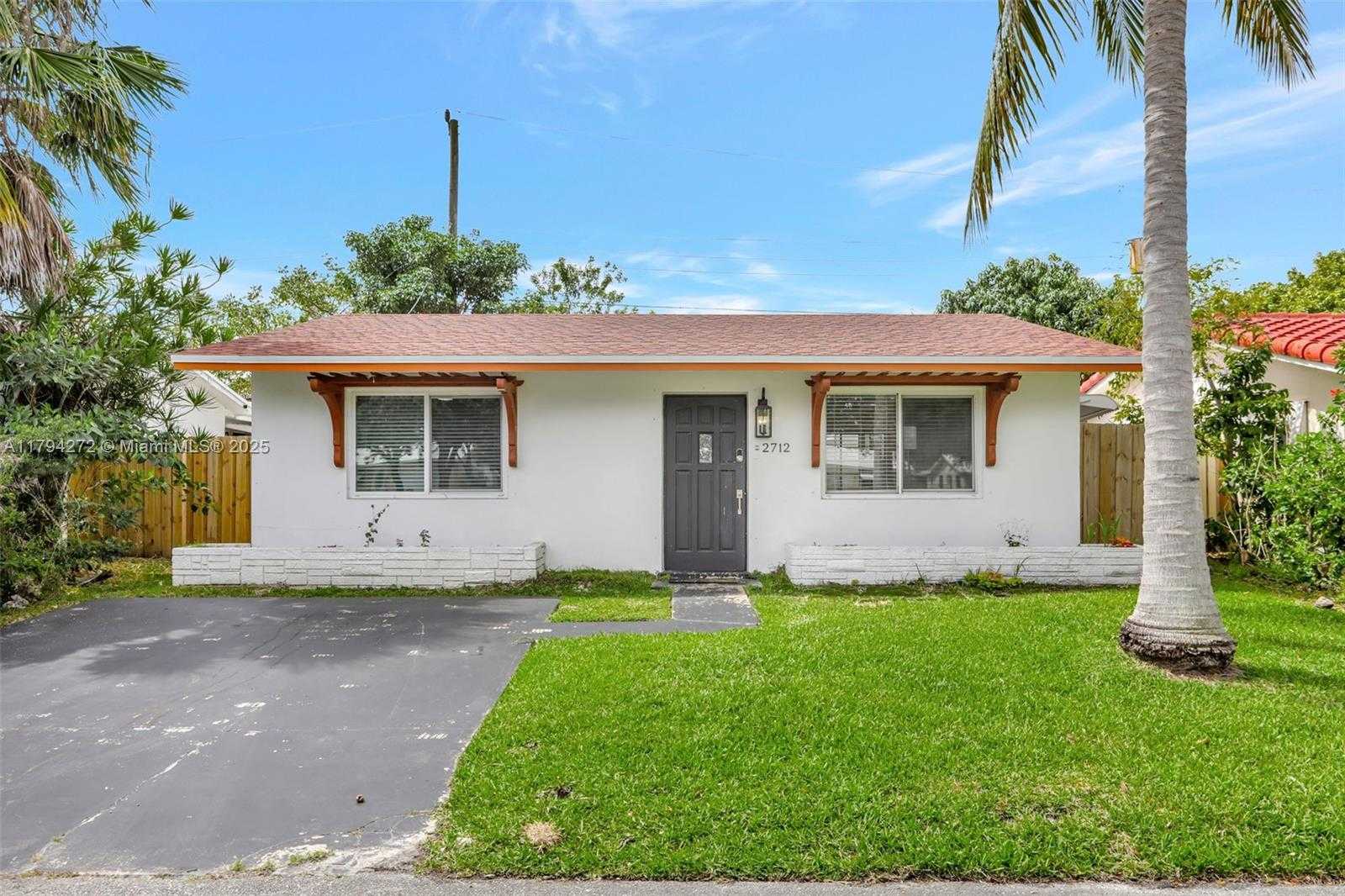 Small Image of 2712 NORTH WEST 53RD ST, Tamarac Number 2