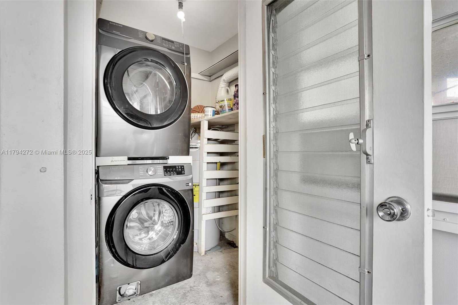 Small Image of 2712 NORTH WEST 53RD ST, Tamarac Number 22