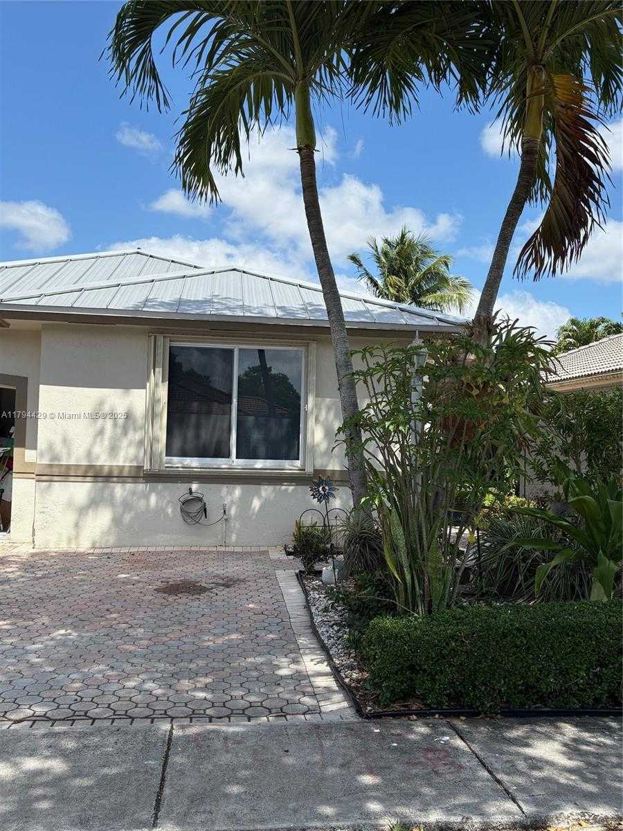 Small Image of Miami Number 27