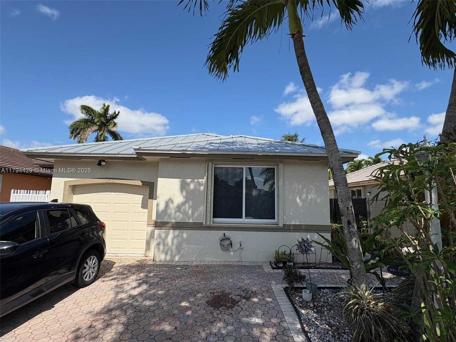 Small Image of Miami Number 30
