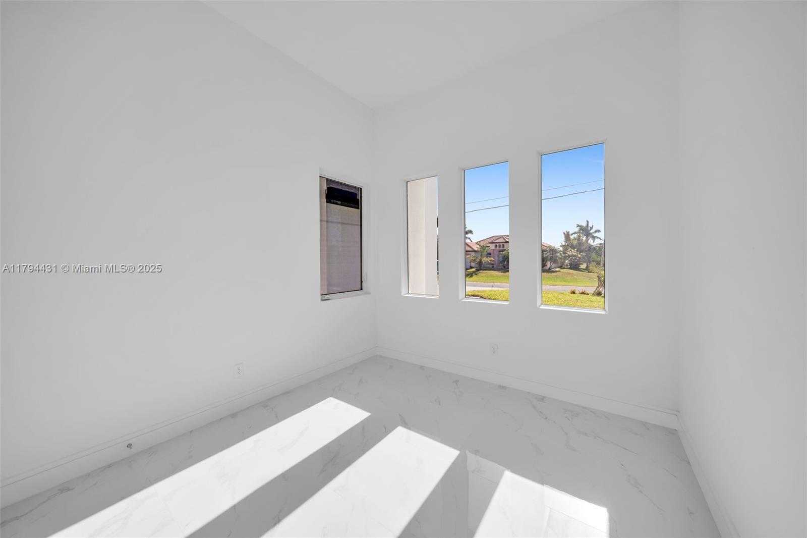 Small Image of 1238 NORTH WEST 36TH AVE, Cape Coral Number 38