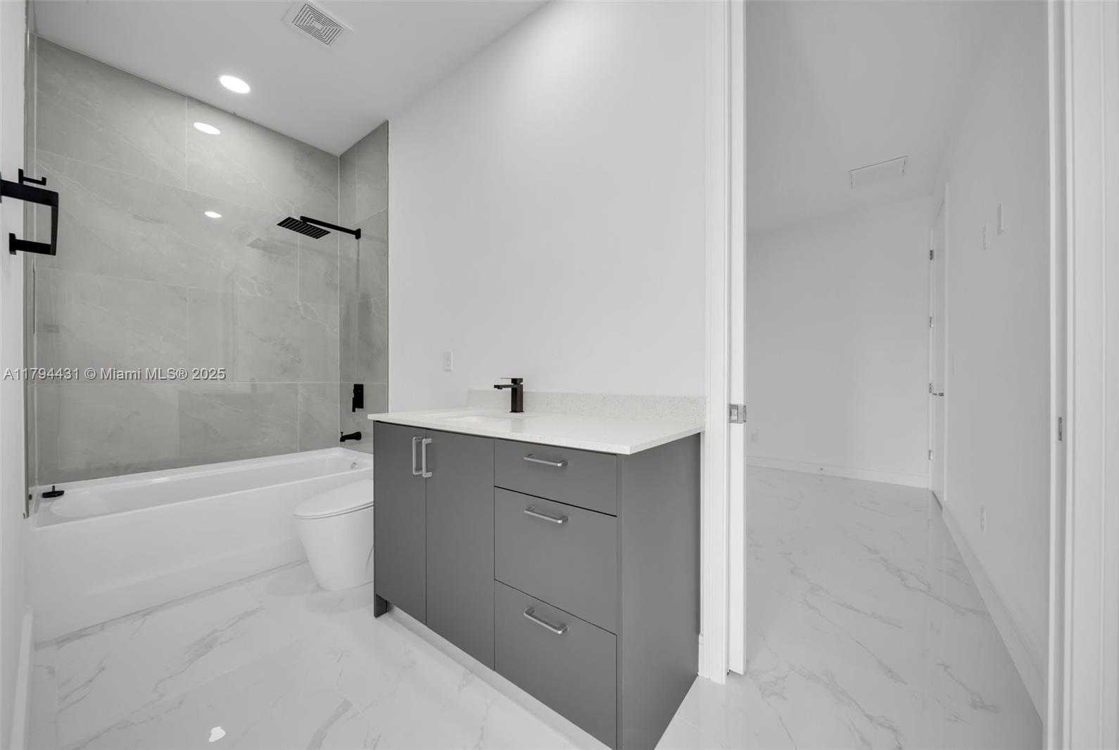 Small Image of 1238 NORTH WEST 36TH AVE, Cape Coral Number 41