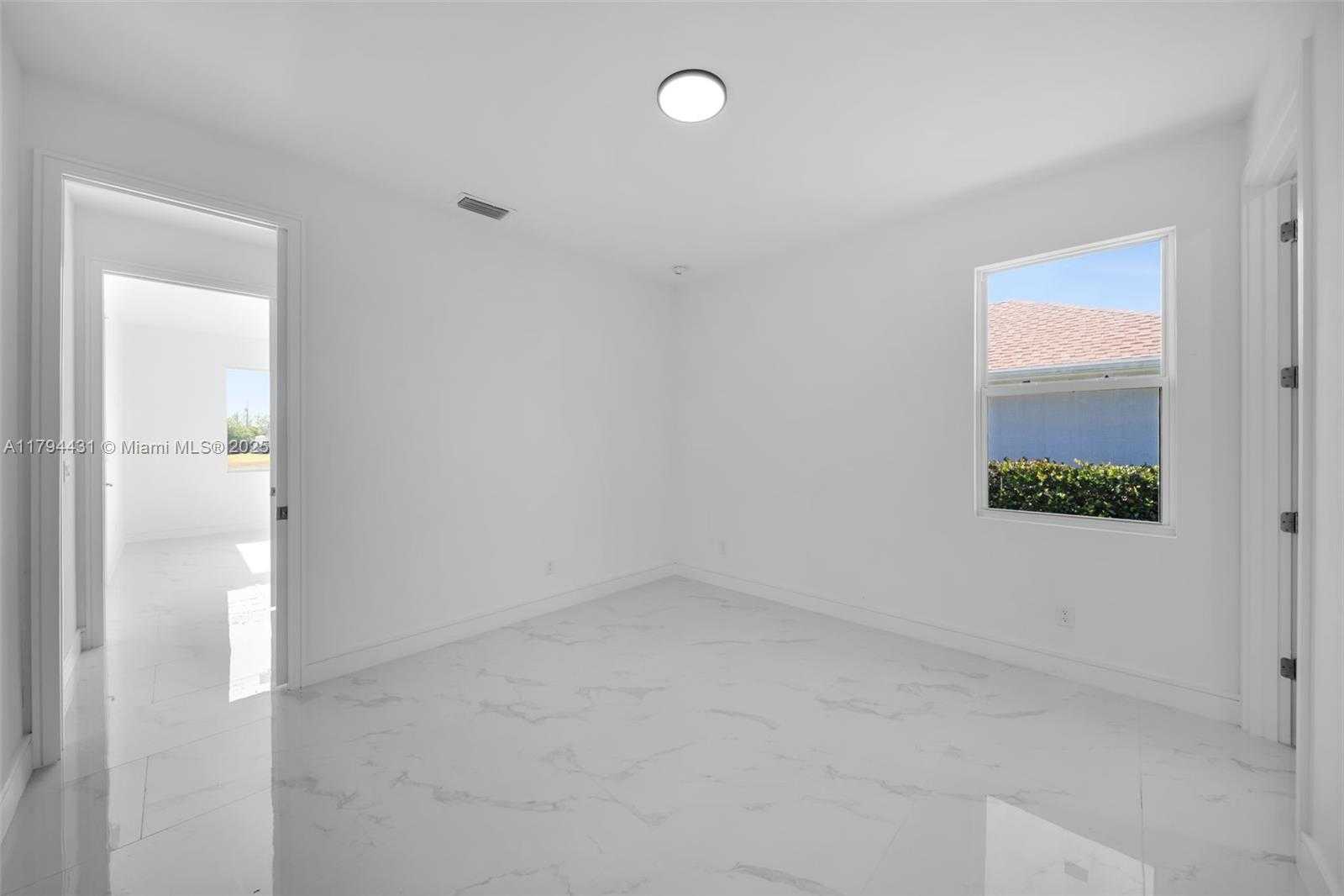 Small Image of 1238 NORTH WEST 36TH AVE, Cape Coral Number 44