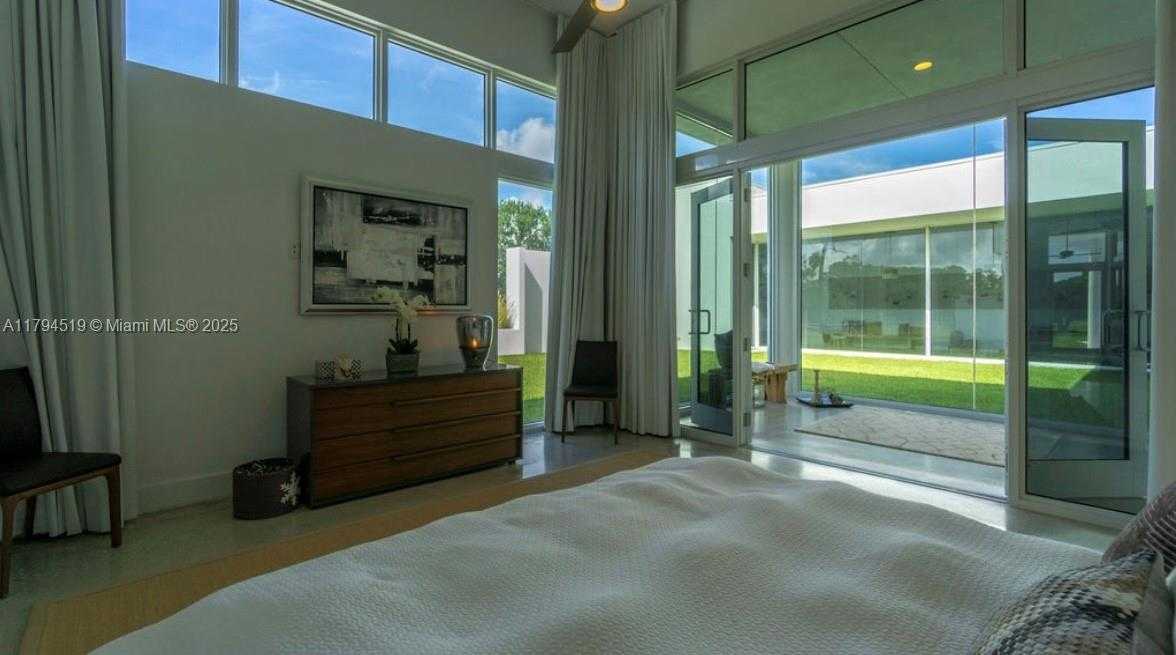 Small Image of 1901 SOUTH EAST RANCH RD, Jupiter Number 25