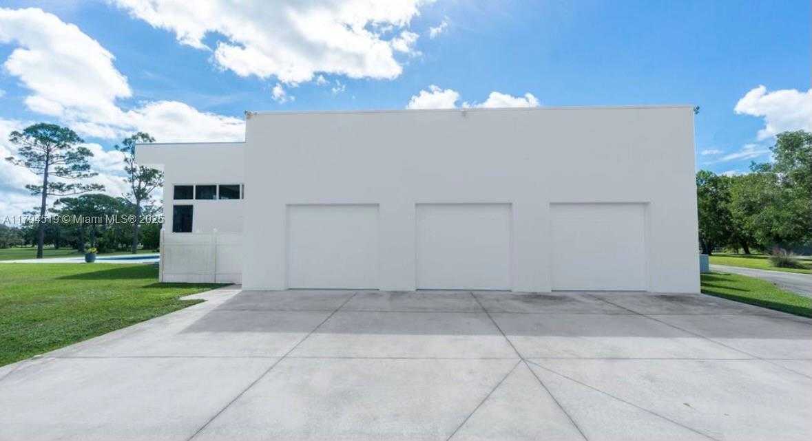 Small Image of 1901 SOUTH EAST RANCH RD, Jupiter Number 37