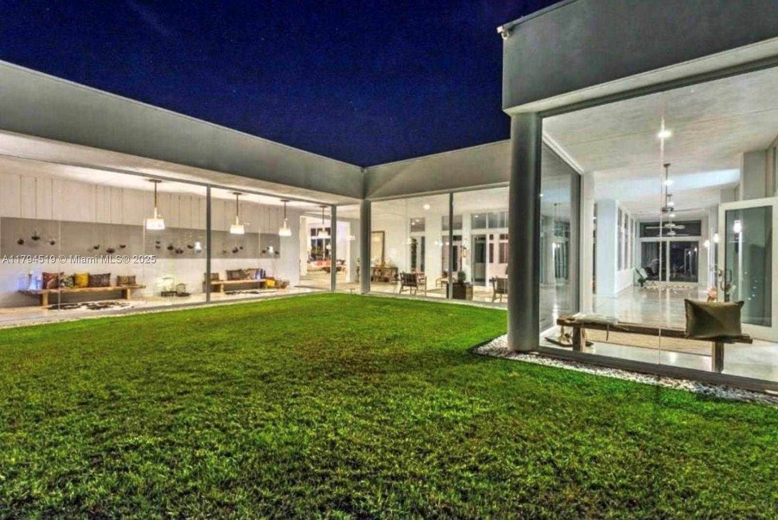 Small Image of 1901 SOUTH EAST RANCH RD, Jupiter Number 5