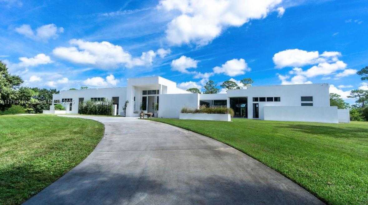 Small Image of 1901 SOUTH EAST RANCH RD, Jupiter Number 7