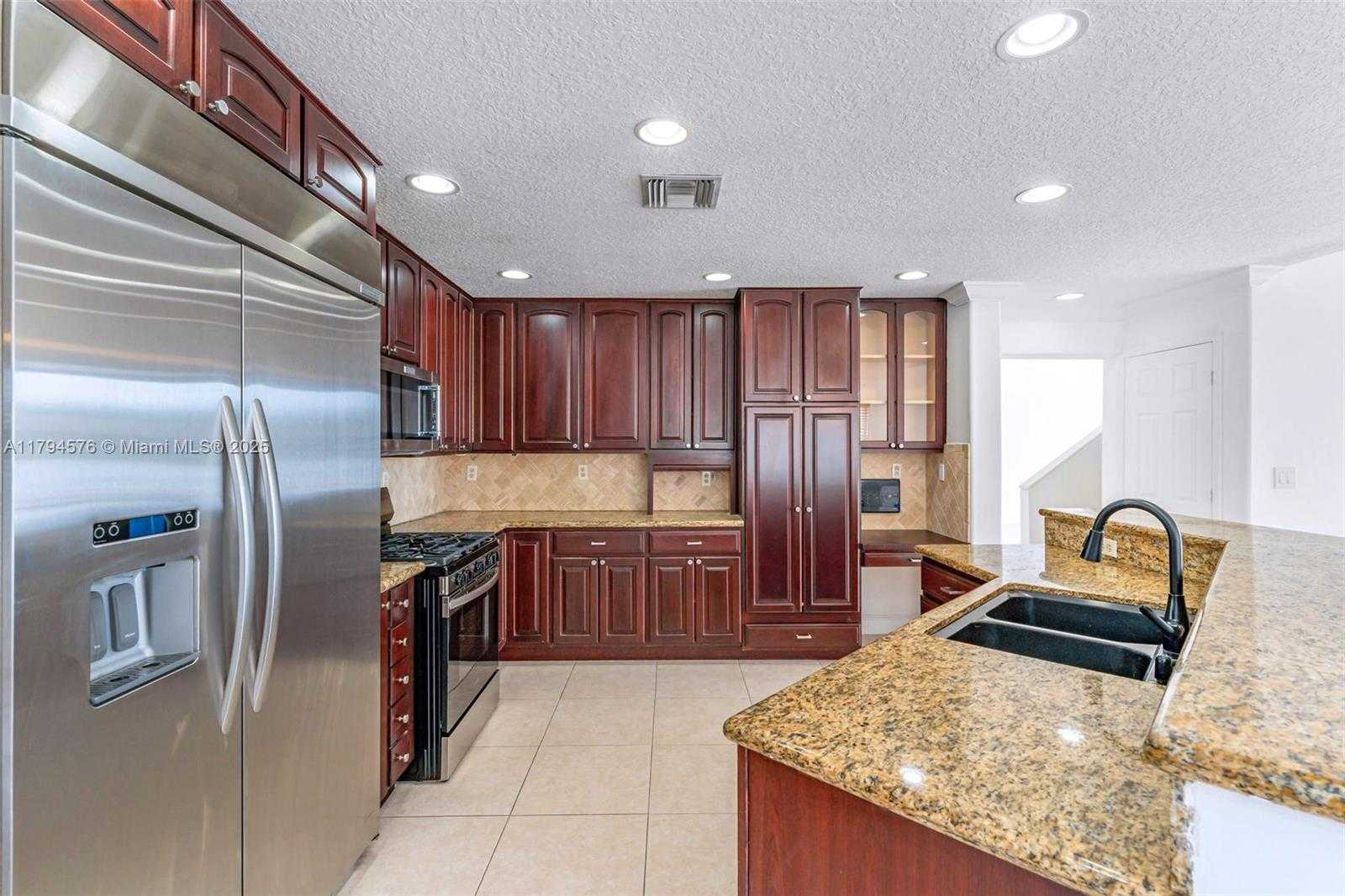 Small Image of 13790 NORTH WEST 20TH ST, Pembroke Pines Number 11