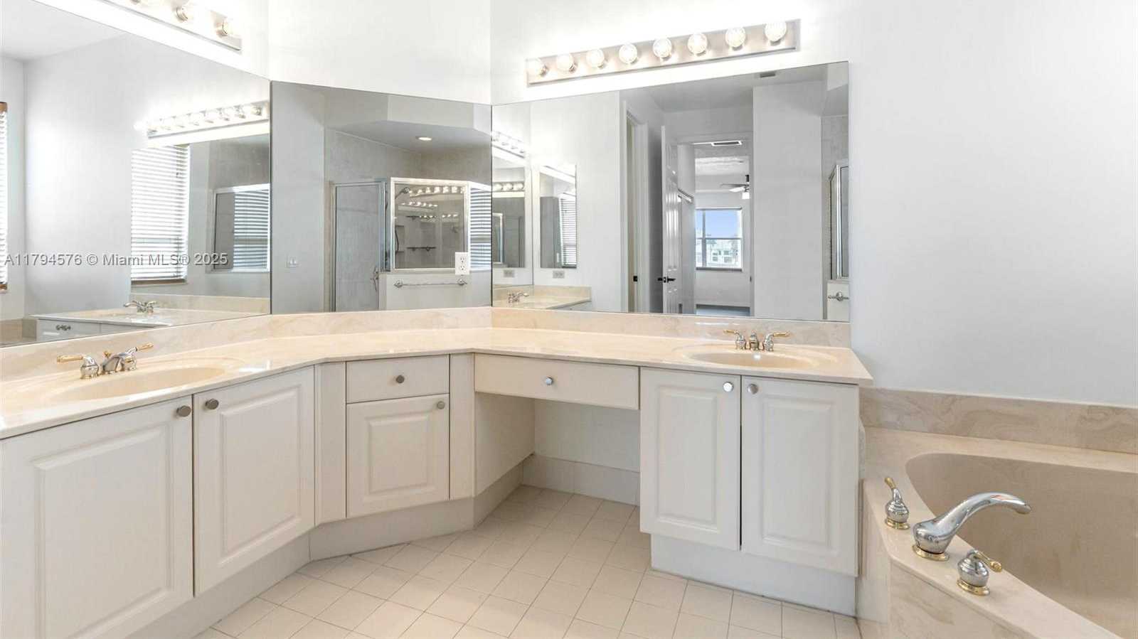 Small Image of 13790 NORTH WEST 20TH ST, Pembroke Pines Number 18