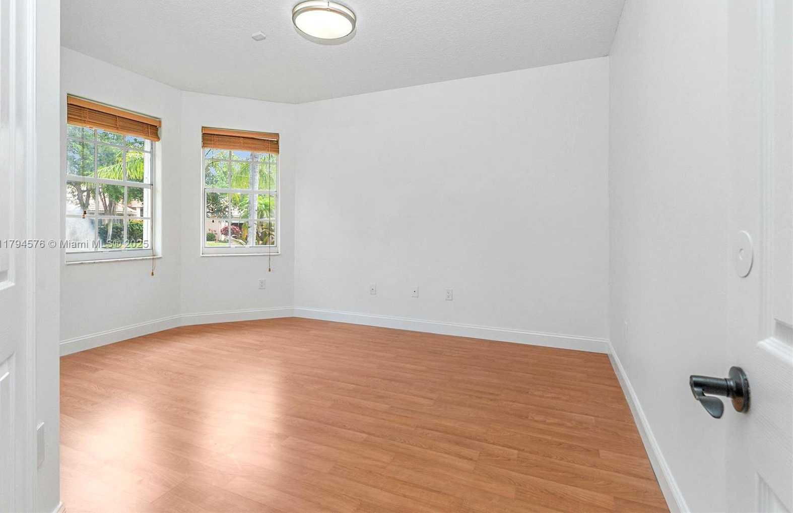 Small Image of 13790 NORTH WEST 20TH ST, Pembroke Pines Number 22