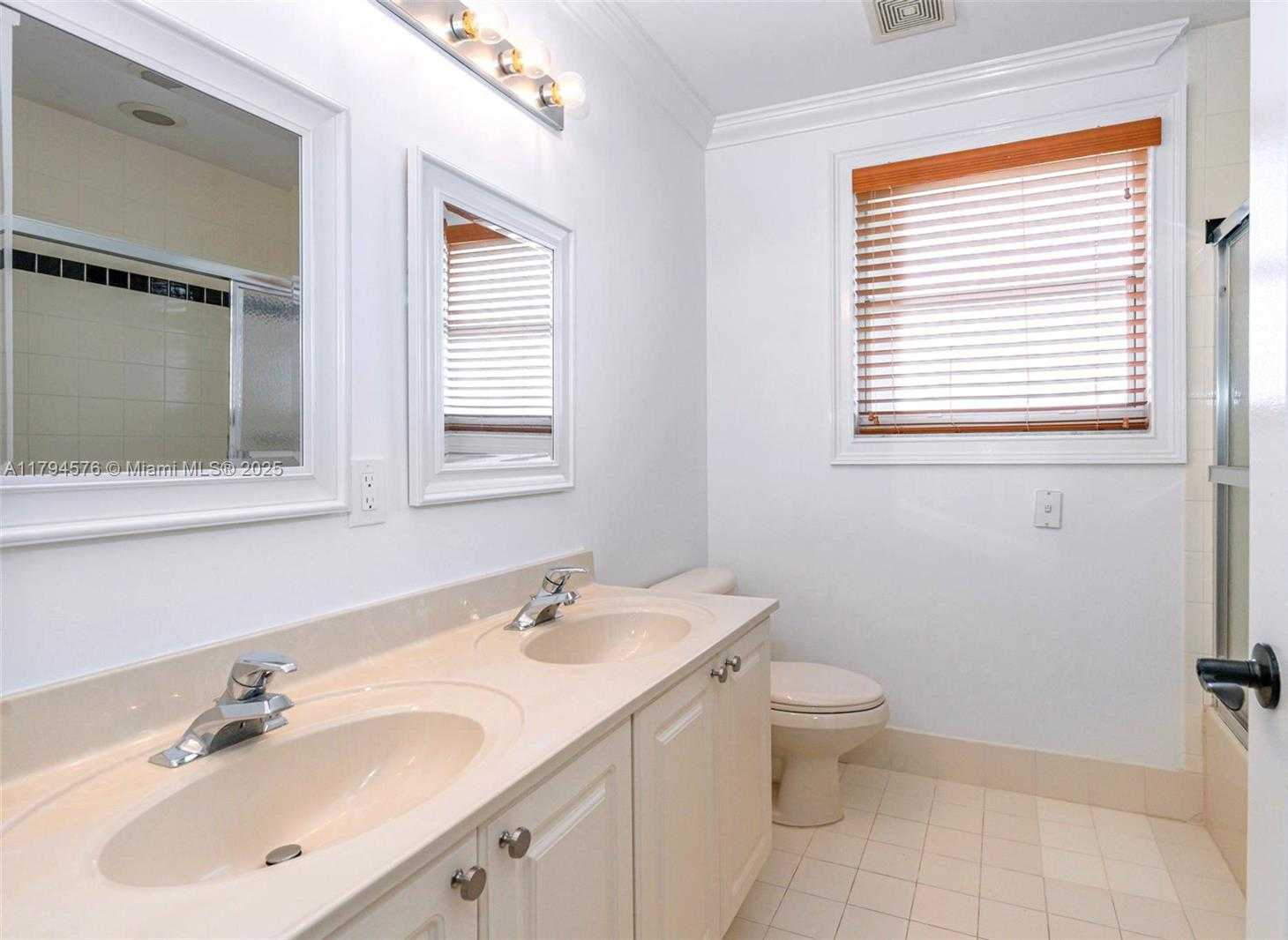 Small Image of 13790 NORTH WEST 20TH ST, Pembroke Pines Number 24