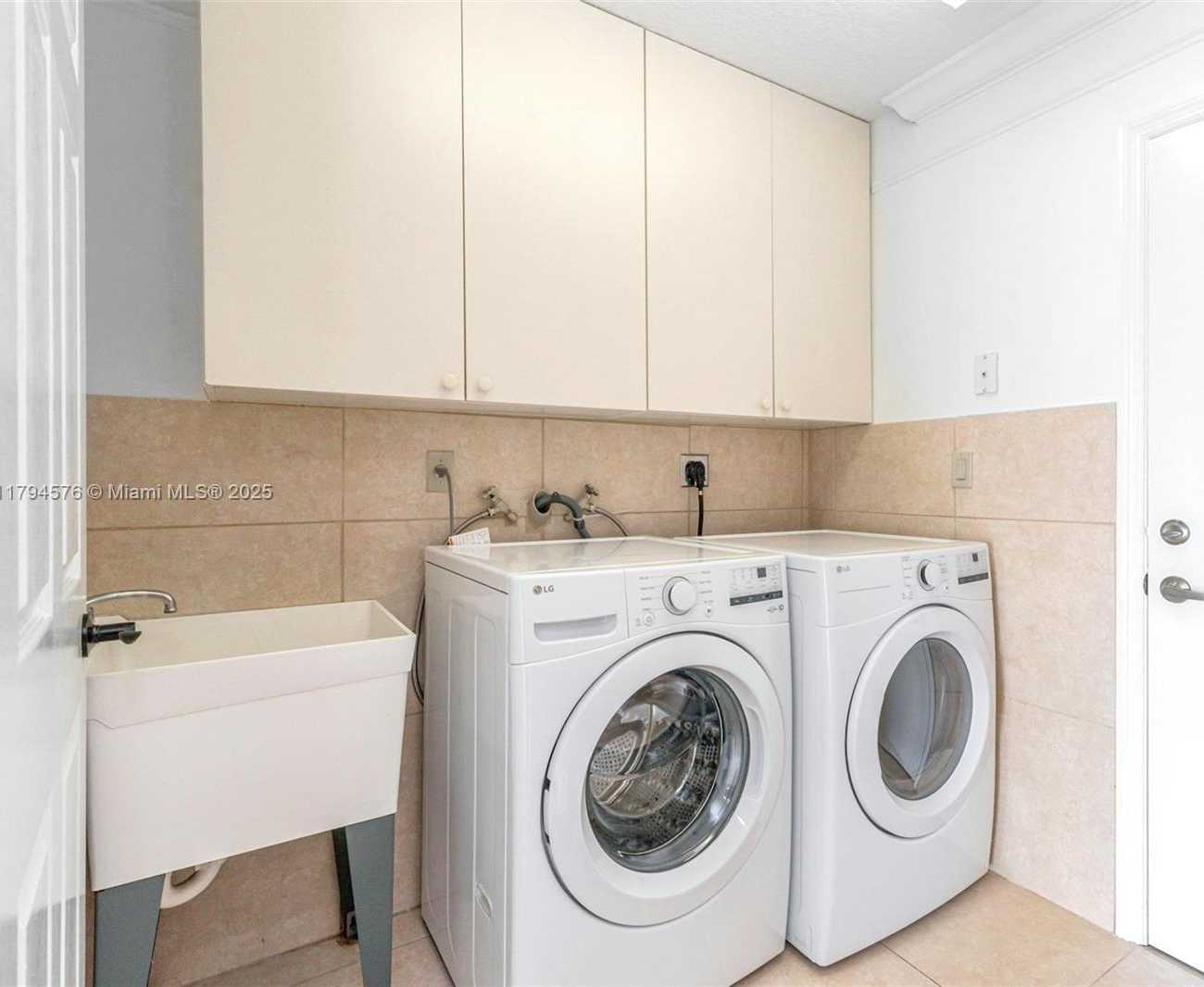 Small Image of 13790 NORTH WEST 20TH ST, Pembroke Pines Number 28