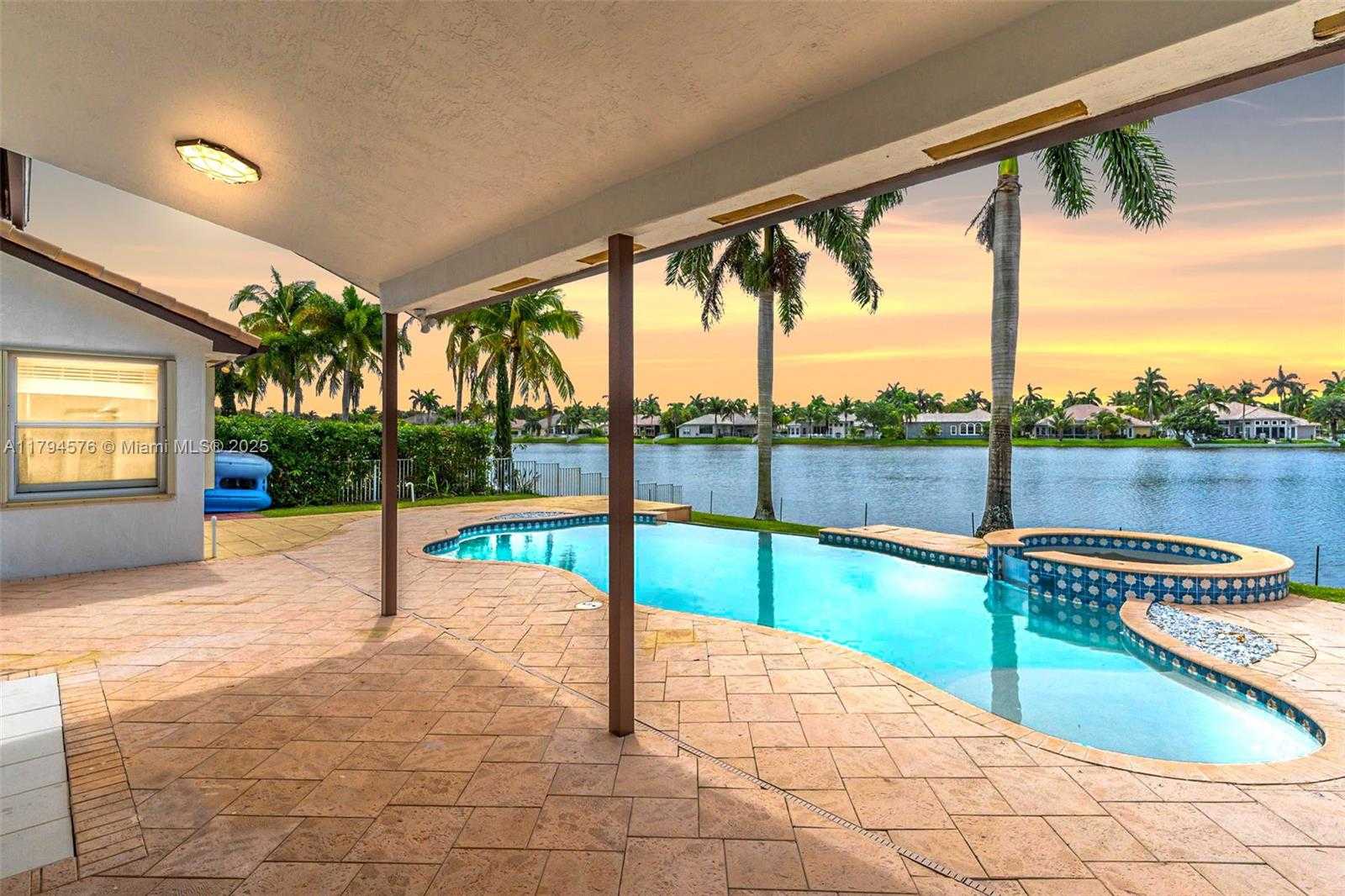 Small Image of 13790 NORTH WEST 20TH ST, Pembroke Pines Number 29