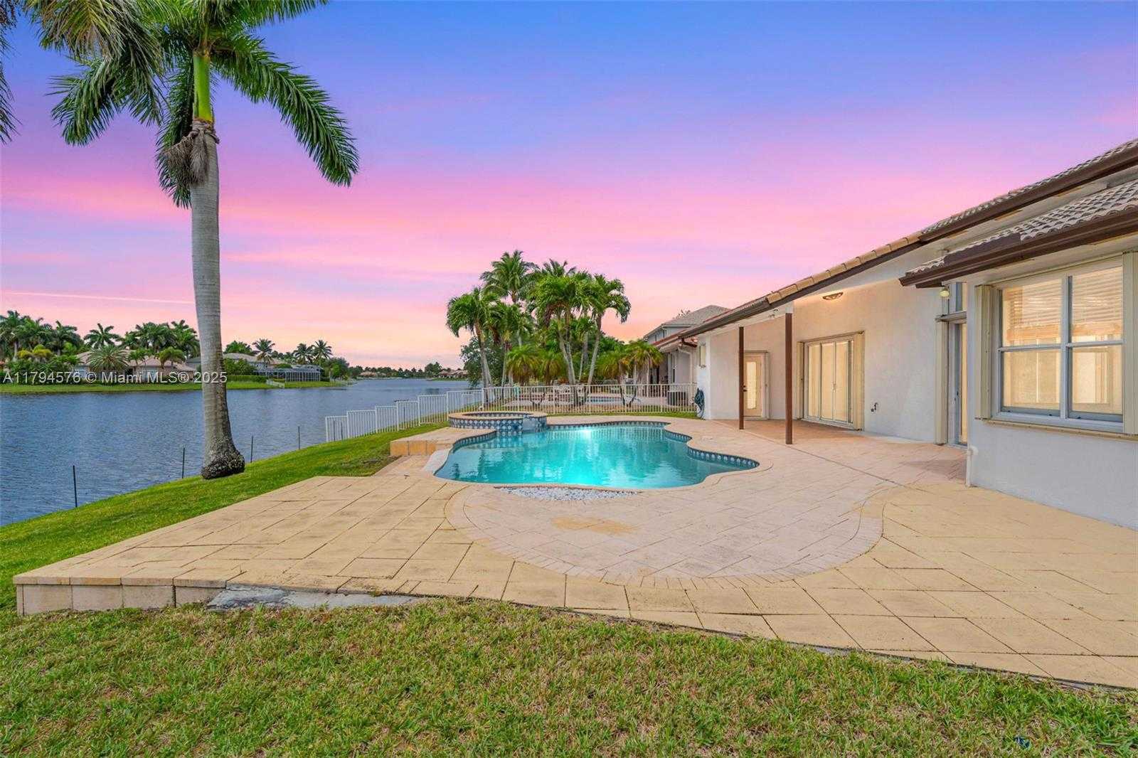 Small Image of 13790 NORTH WEST 20TH ST, Pembroke Pines Number 30