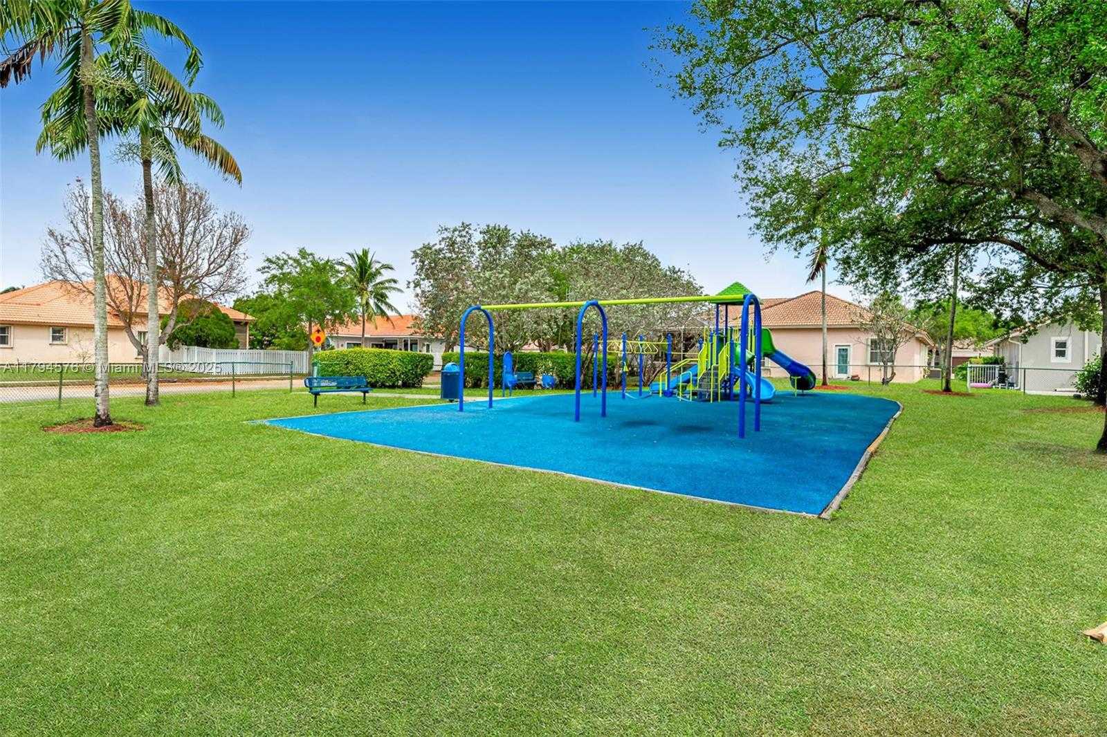 Small Image of 13790 NORTH WEST 20TH ST, Pembroke Pines Number 34