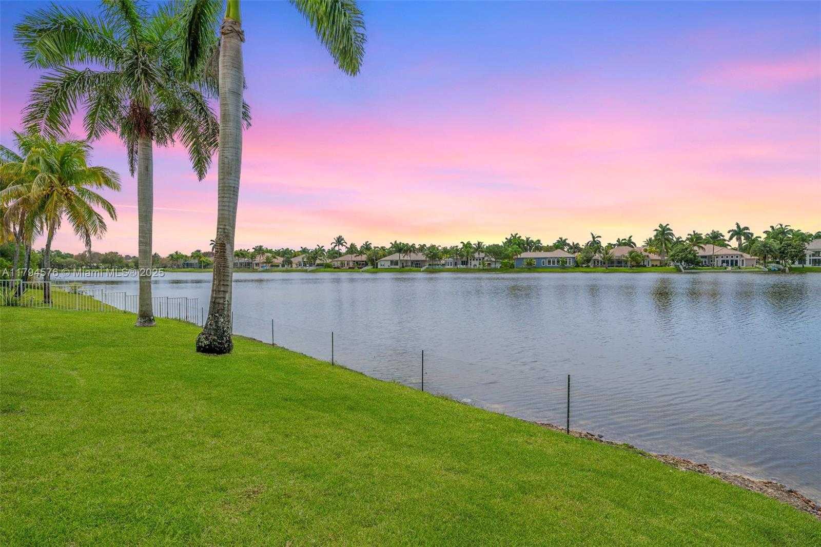Small Image of 13790 NORTH WEST 20TH ST, Pembroke Pines Number 35