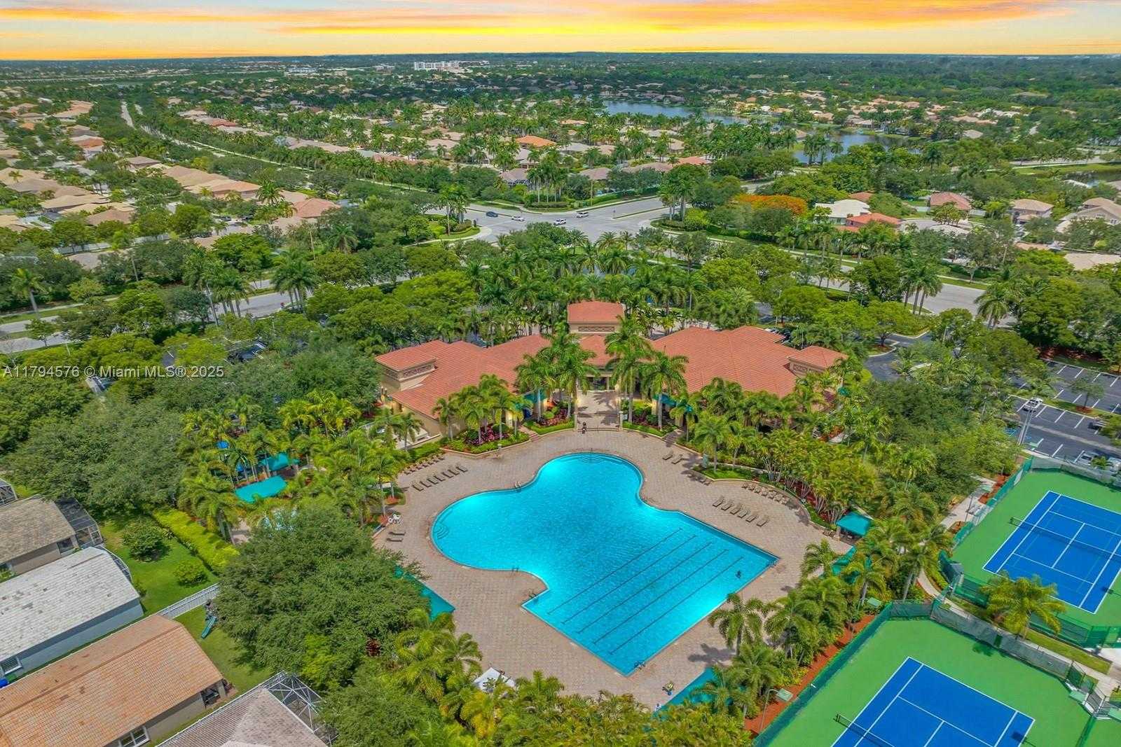 Small Image of 13790 NORTH WEST 20TH ST, Pembroke Pines Number 39