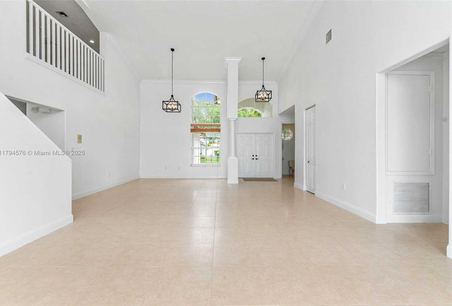 Small Image of 13790 NORTH WEST 20TH ST, Pembroke Pines Number 5