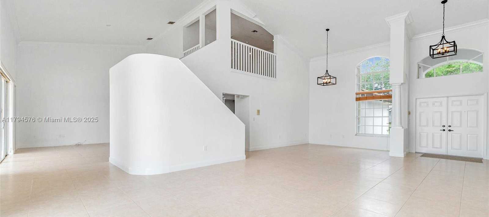Small Image of 13790 NORTH WEST 20TH ST, Pembroke Pines Number 6