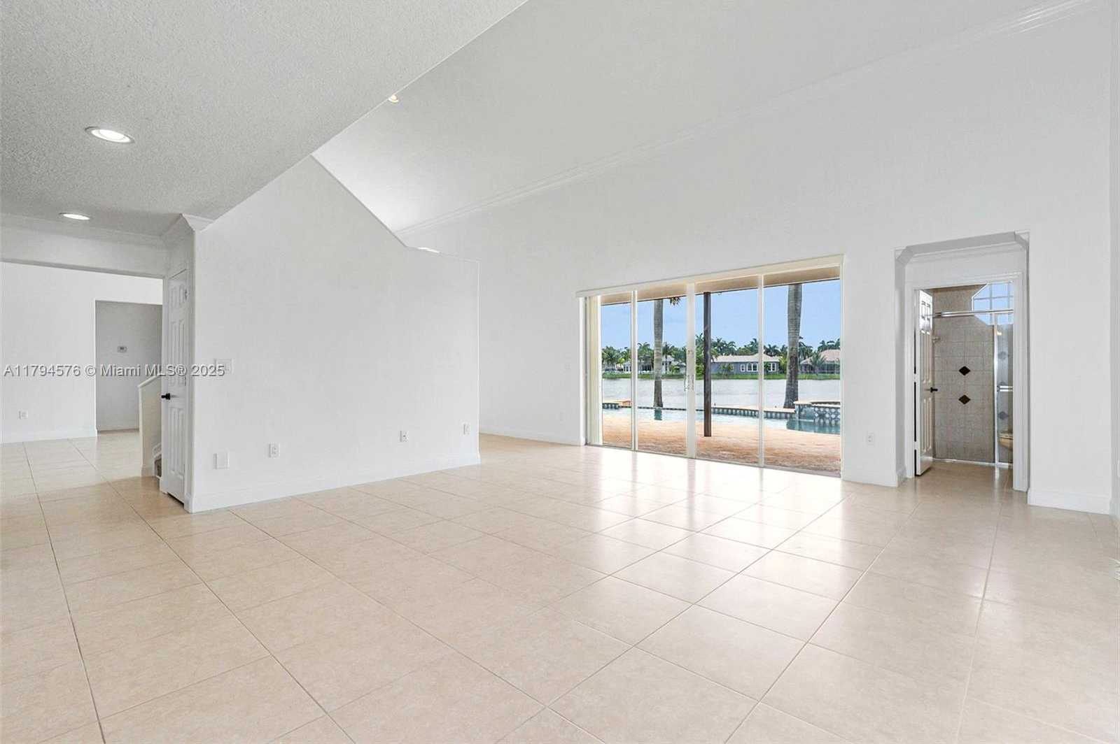 Small Image of 13790 NORTH WEST 20TH ST, Pembroke Pines Number 8