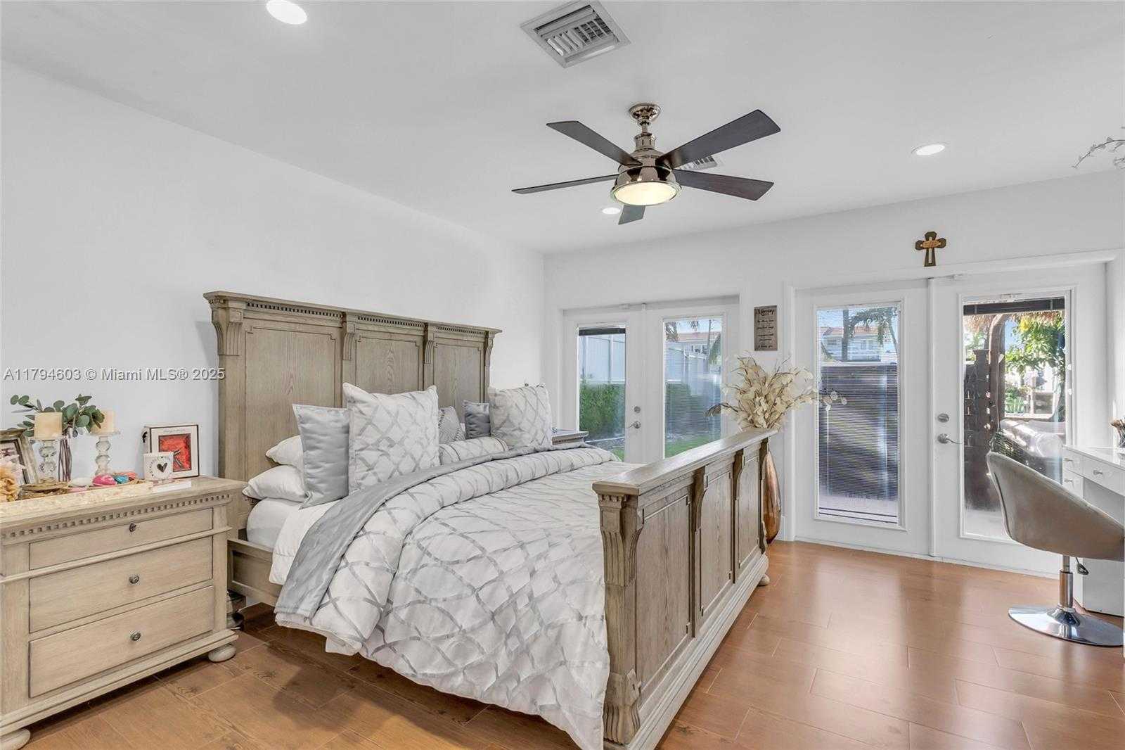Small Image of 2108 NORTH EAST 124TH ST, North Miami Number 19