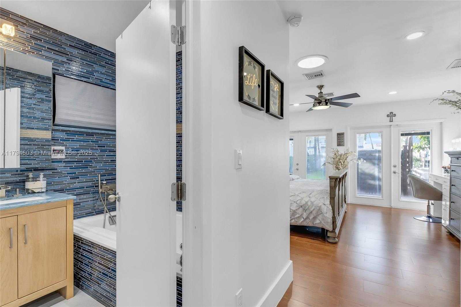 Small Image of 2108 NORTH EAST 124TH ST, North Miami Number 21