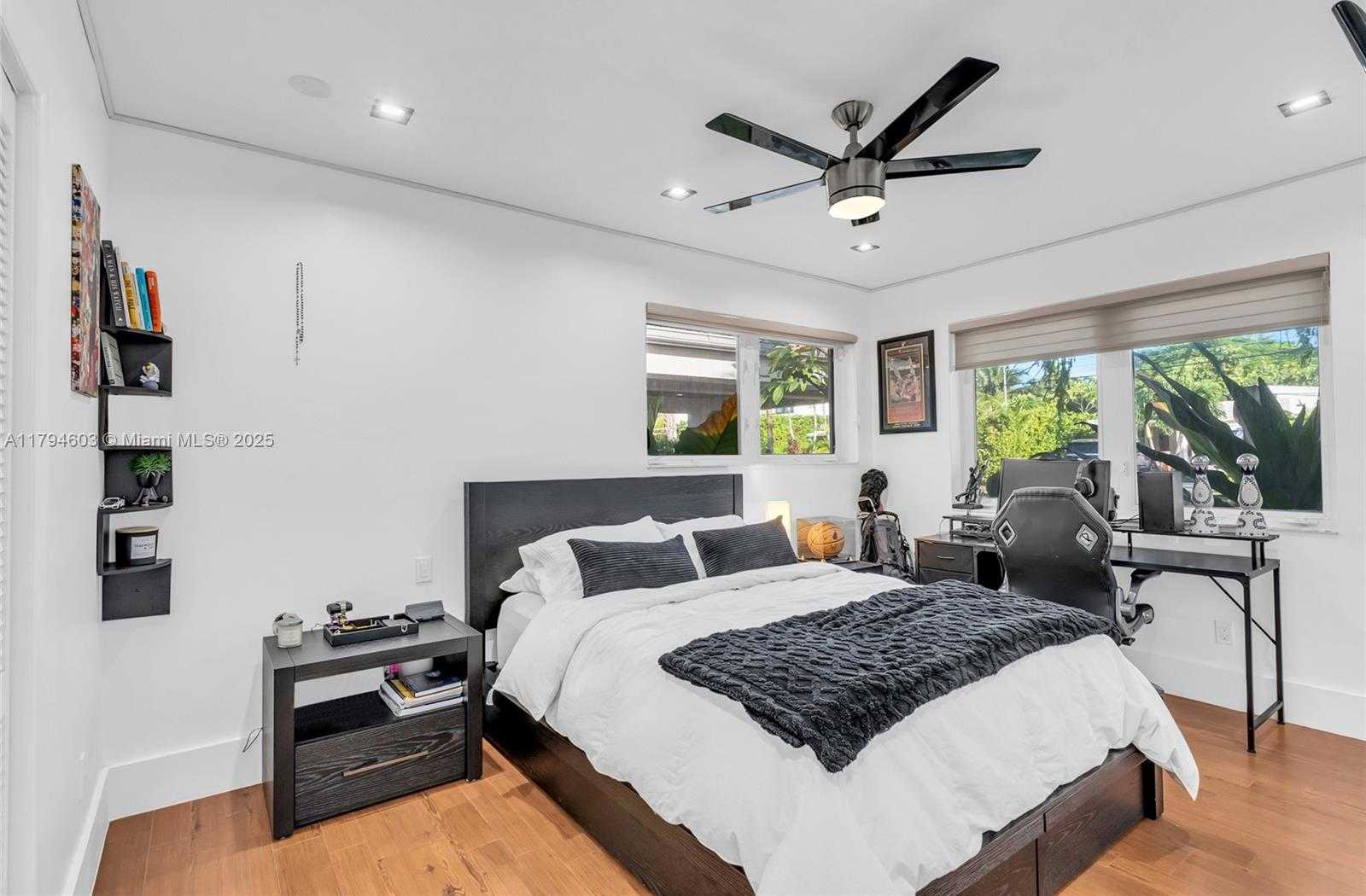 Small Image of 2108 NORTH EAST 124TH ST, North Miami Number 24