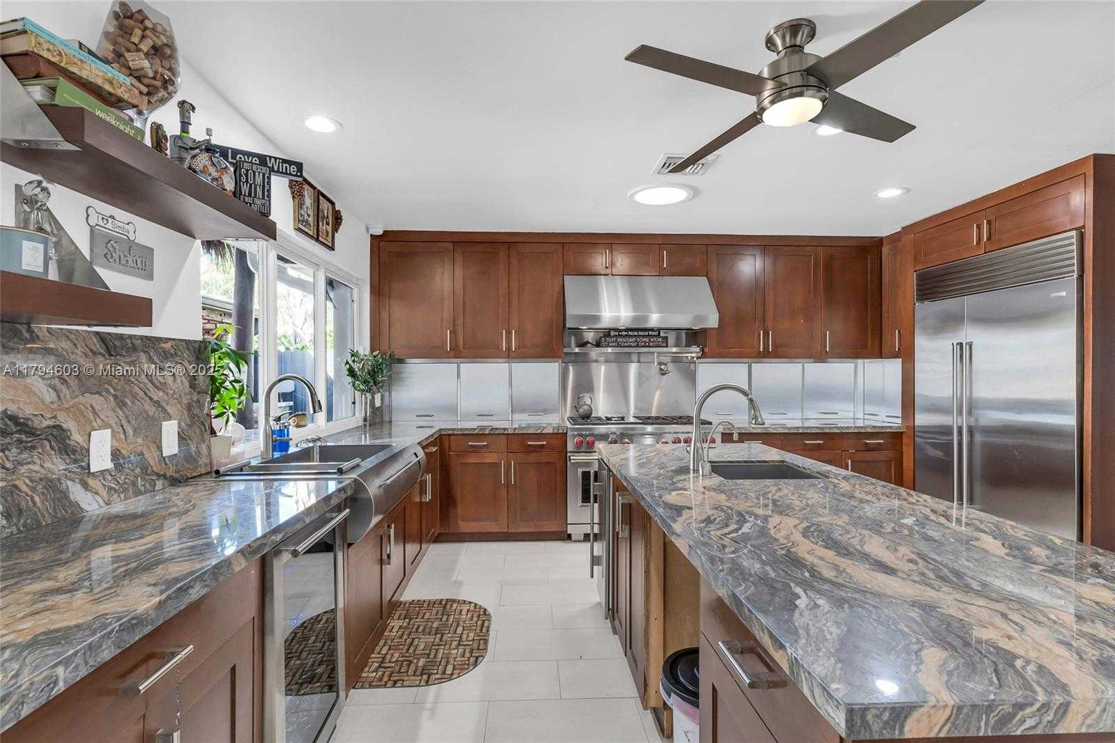 Small Image of 2108 NORTH EAST 124TH ST, North Miami Number 6