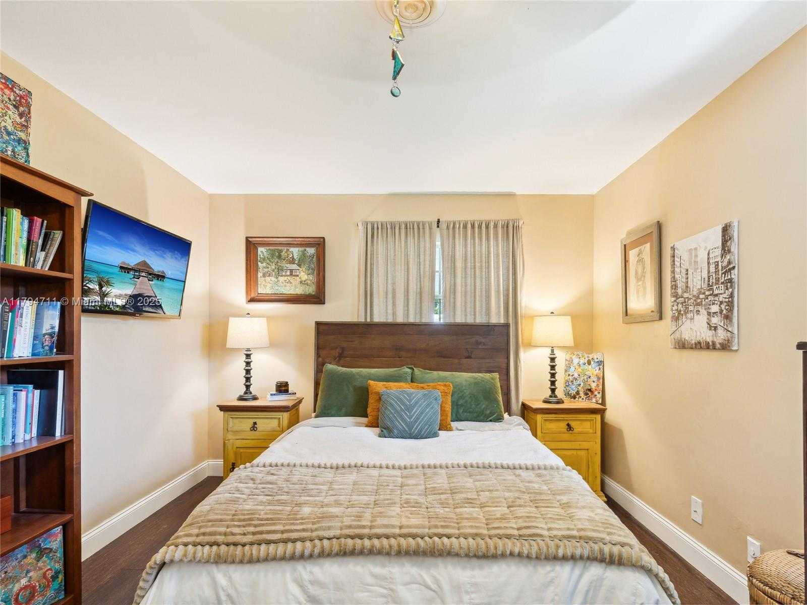Small Image of 4400 NORTH EAST 13TH AVE, Oakland Park Number 10