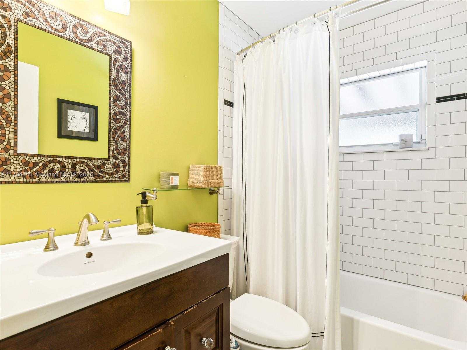 Small Image of 4400 NORTH EAST 13TH AVE, Oakland Park Number 18
