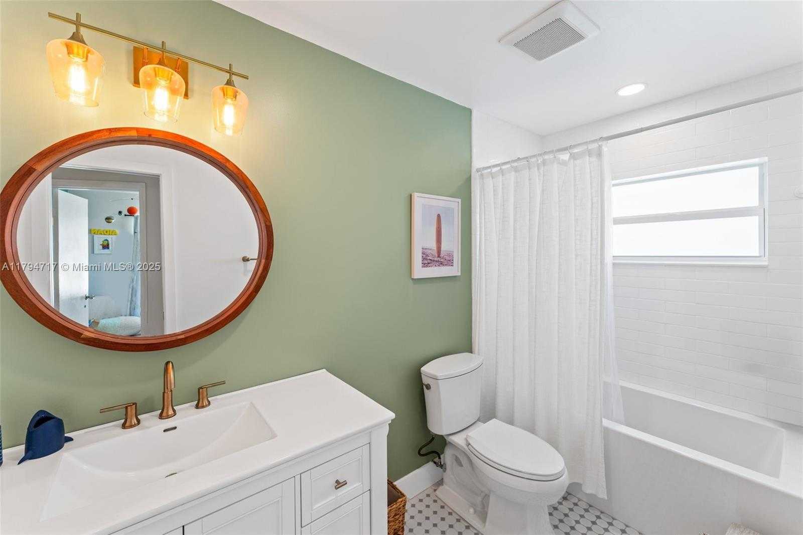 Small Image of 8885 SOUTH WEST 182ND TER, Palmetto Bay Number 18