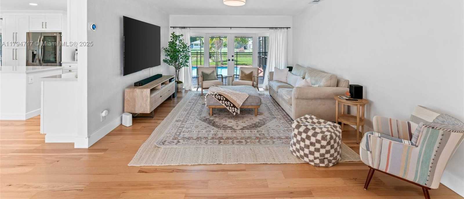 Small Image of 8885 SOUTH WEST 182ND TER, Palmetto Bay Number 5