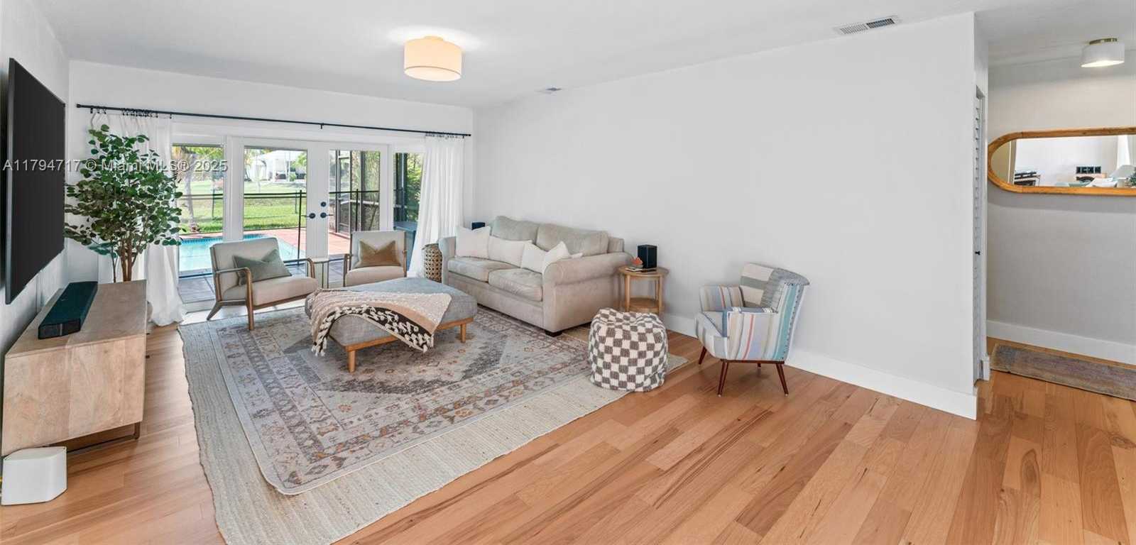 Small Image of 8885 SOUTH WEST 182ND TER, Palmetto Bay Number 7
