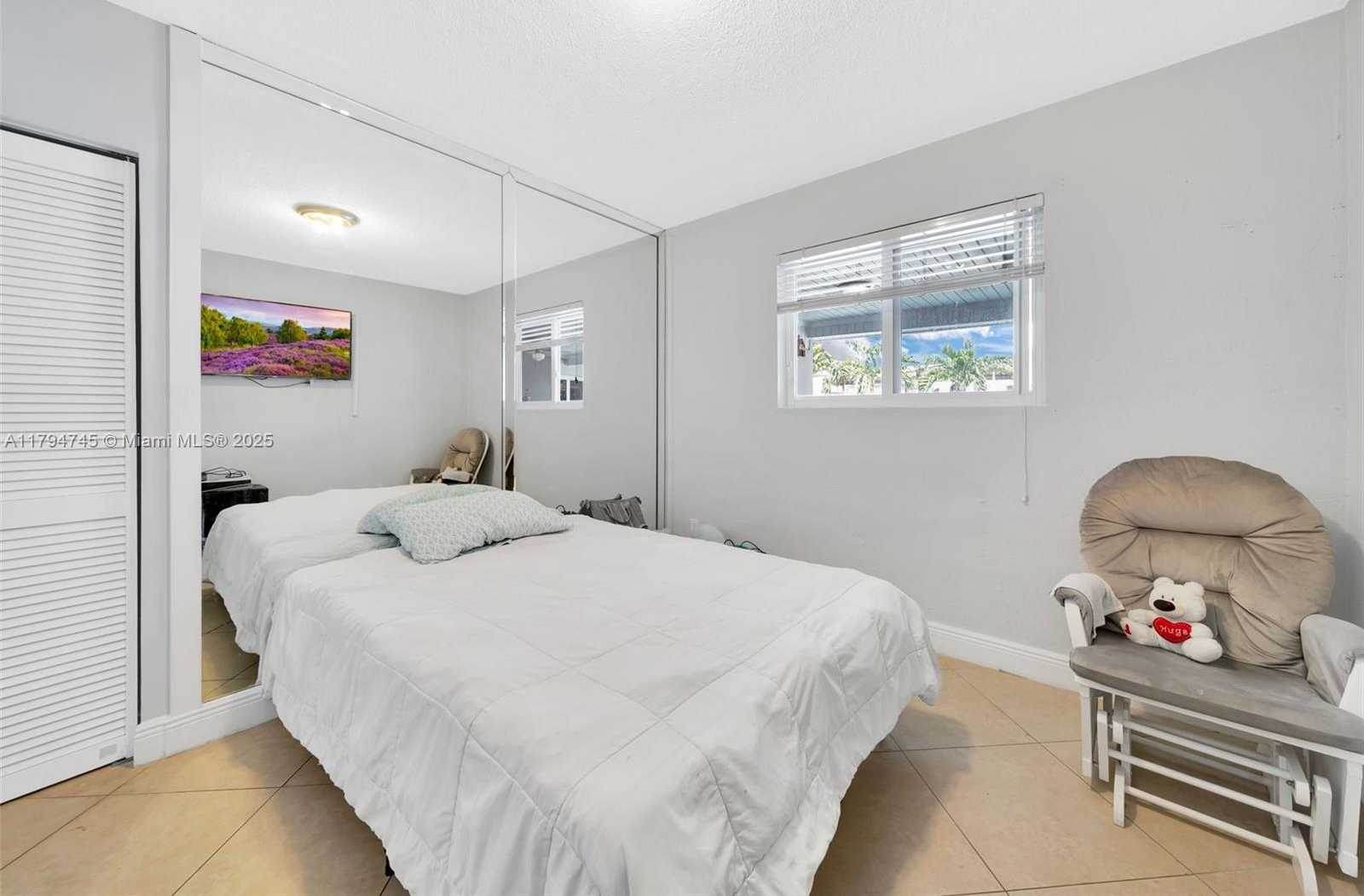 Small Image of 1360 WEST 4TH LN, Hialeah Number 11
