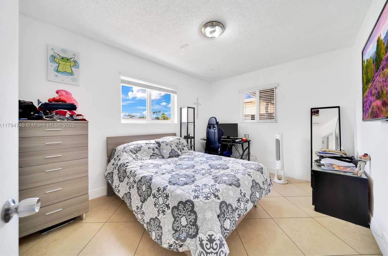 Small Image of 1360 WEST 4TH LN, Hialeah Number 13