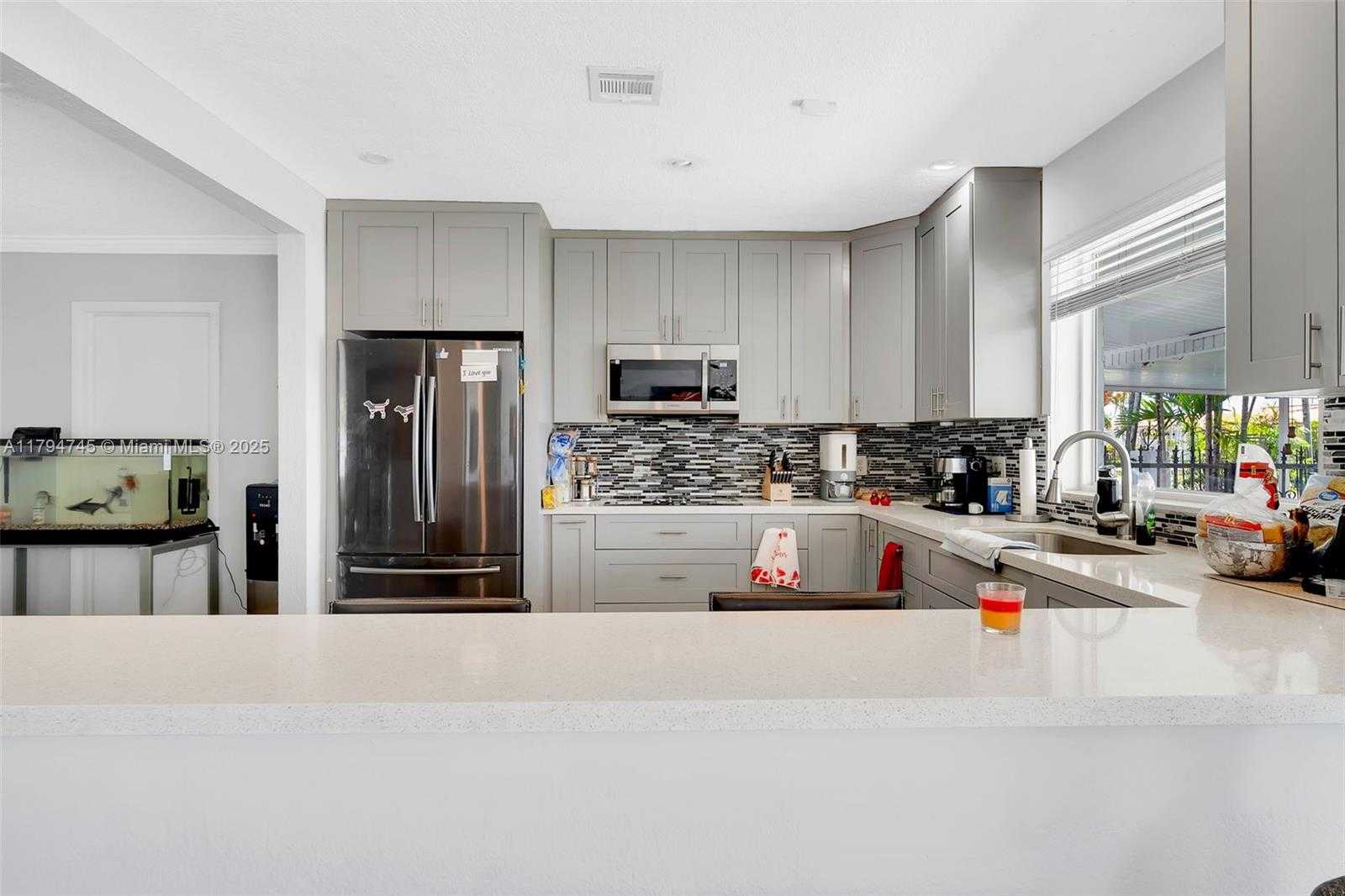 Small Image of 1360 WEST 4TH LN, Hialeah Number 5