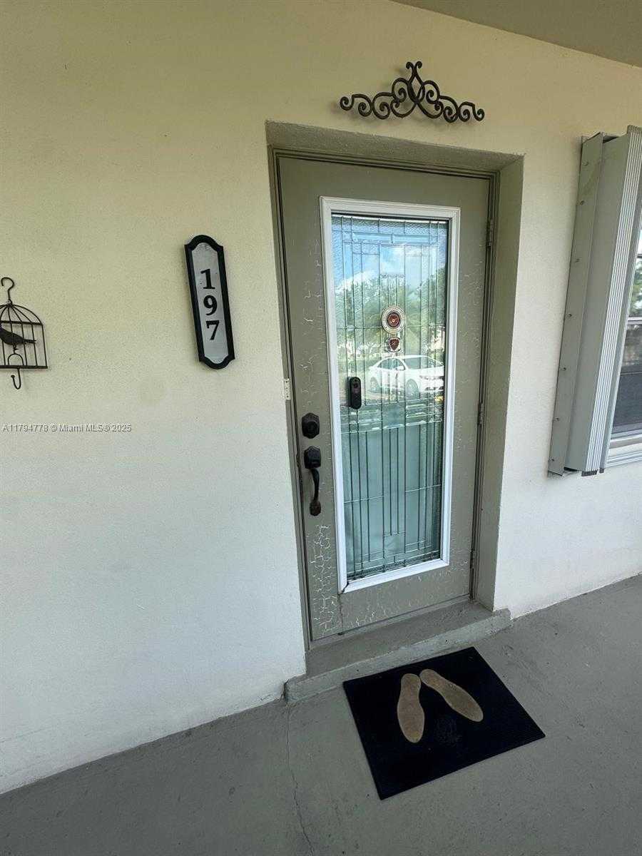 Small Image of 197 KENT L, West Palm Beach Number 3