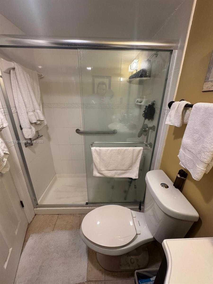 Small Image of 197 KENT L, West Palm Beach Number 8