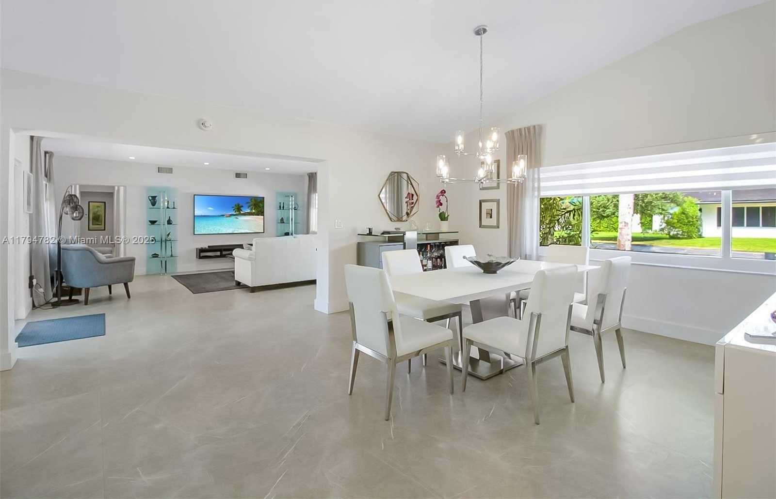 Small Image of 14600 SOUTH WEST 87TH CT, Palmetto Bay Number 10
