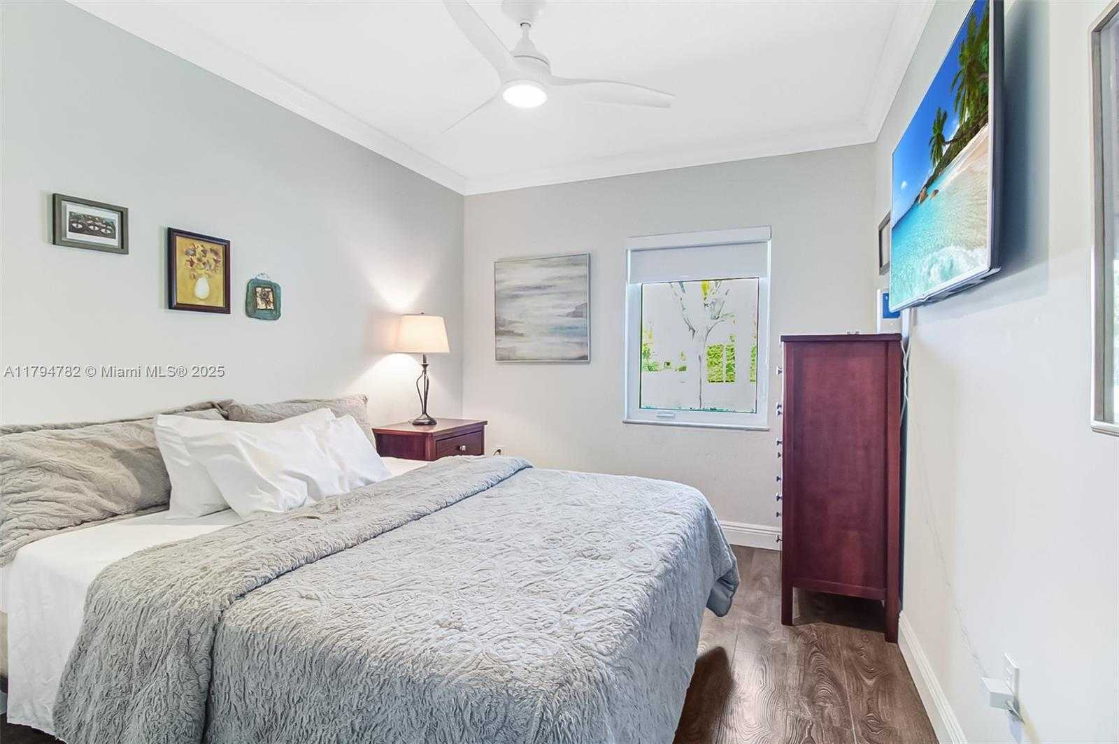 Small Image of 14600 SOUTH WEST 87TH CT, Palmetto Bay Number 20