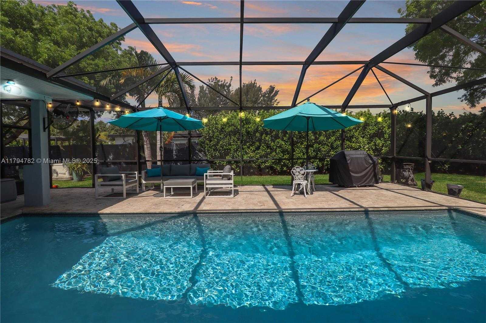 Small Image of 14600 SOUTH WEST 87TH CT, Palmetto Bay Number 25